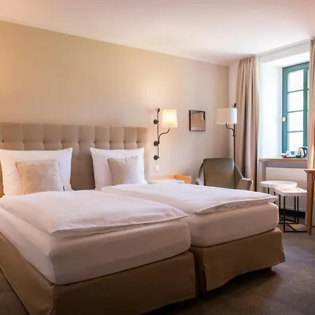 Hotel Burg Obbendorf 3*