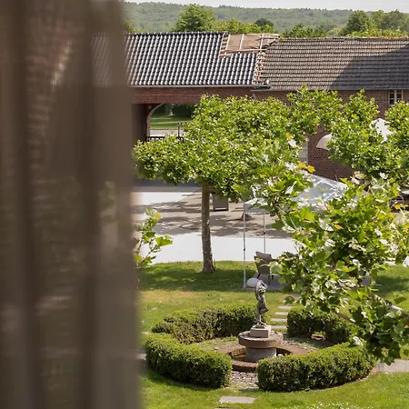 Burg Obbendorf Hotel 3*