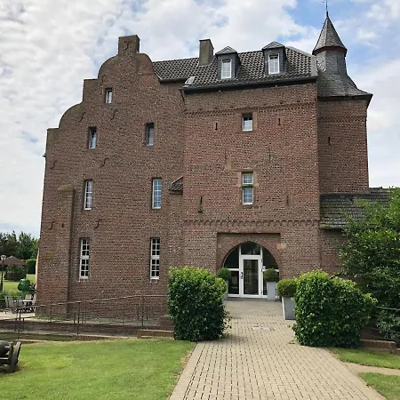 Burg Obbendorf ホテル 3*