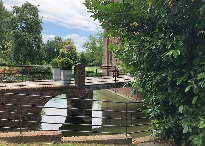 Burg Obbendorf Hotel 3*